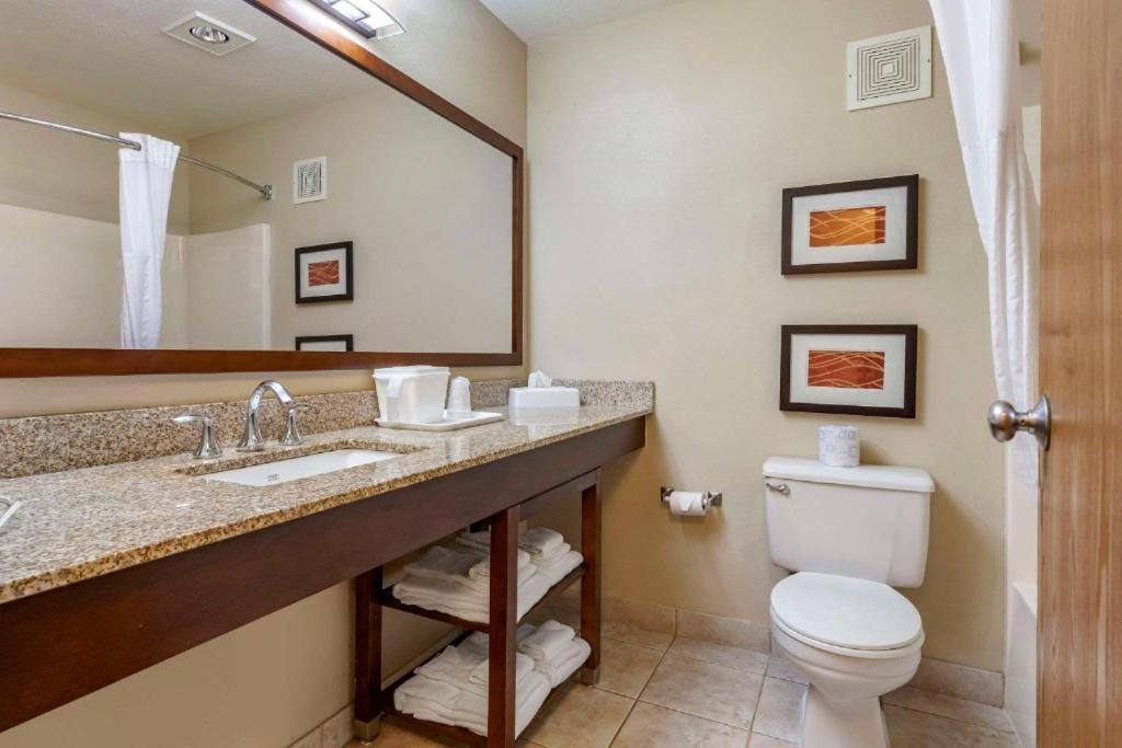 Comfort Inn Rhinelander Екстер'єр фото